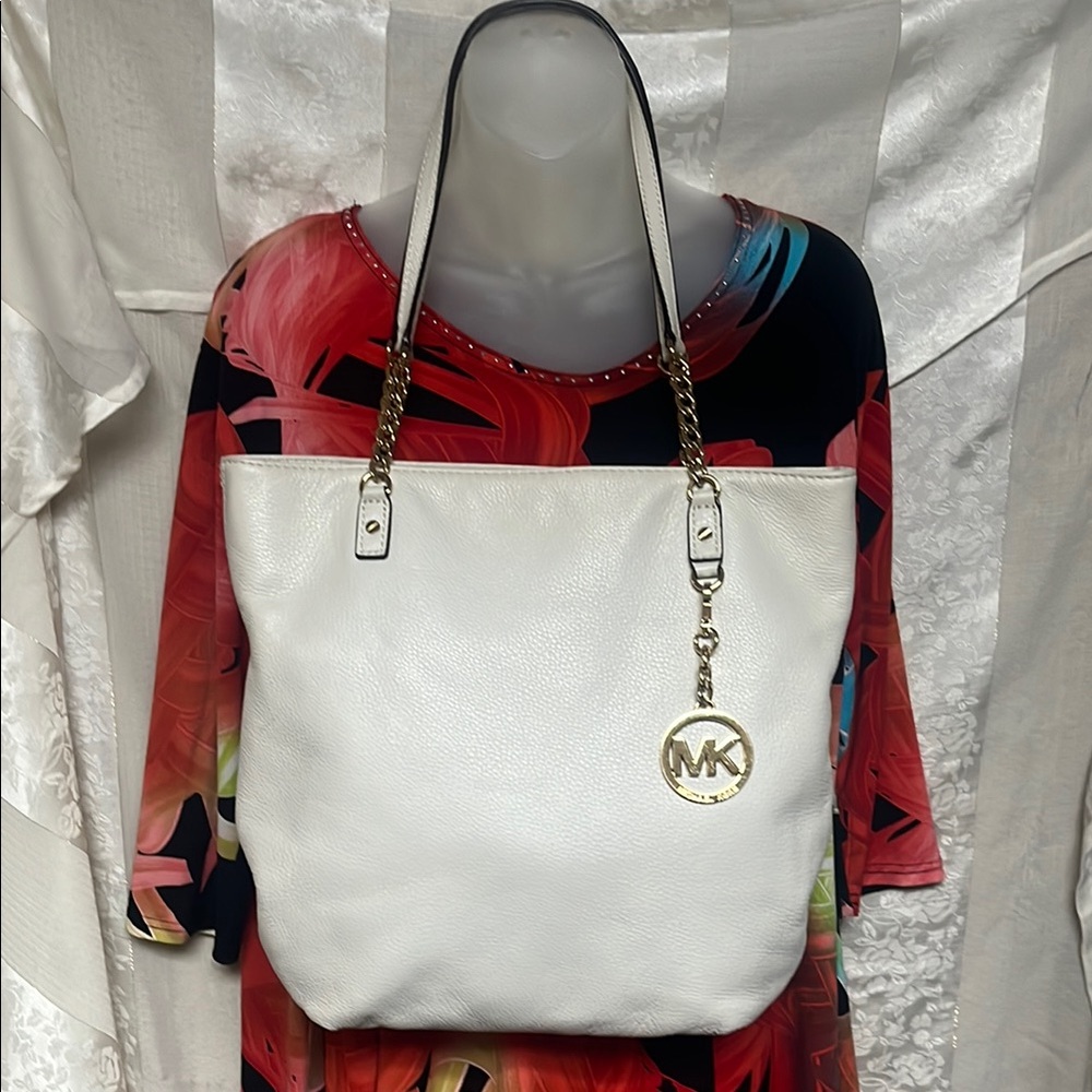 Michael Kors Cream Pebbled Tote  Shoulder Bag MK Gold Hardware